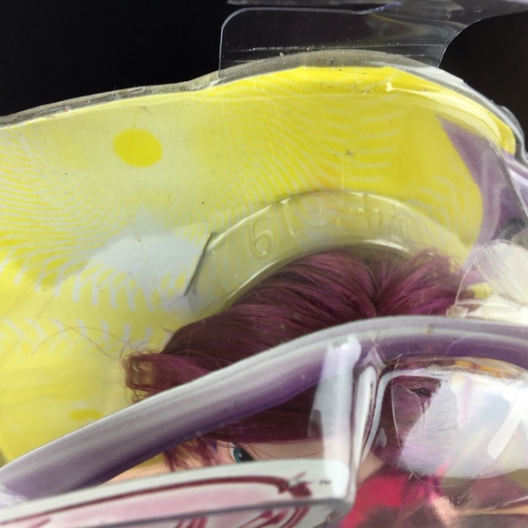 Winx Club Tecna Doll - Picture 7 of 10